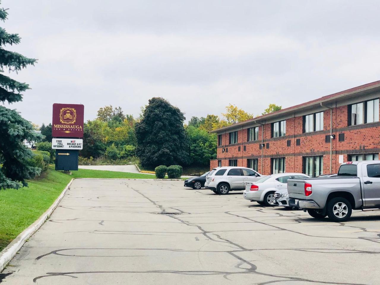 Comfort Inn Meadowvale Миссиссага Экстерьер фото