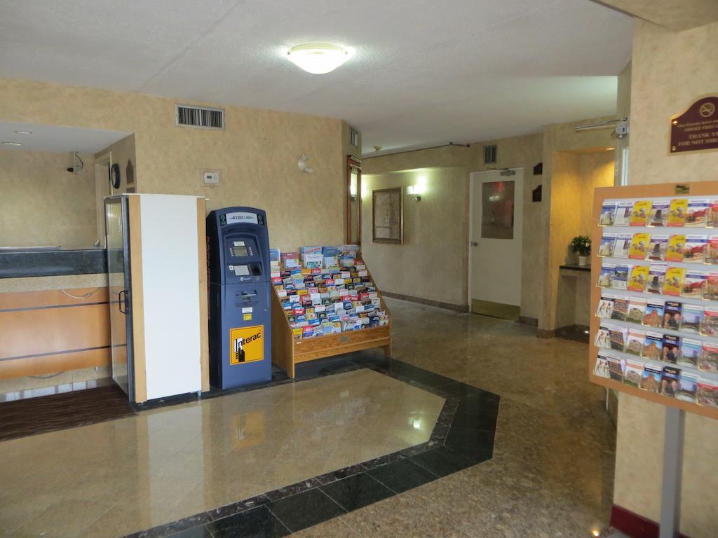 Comfort Inn Meadowvale Миссиссага Экстерьер фото